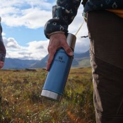 Stanley Klasik Vakumlu Paslanmaz Çelik Termos 0.75 LT - Mavi