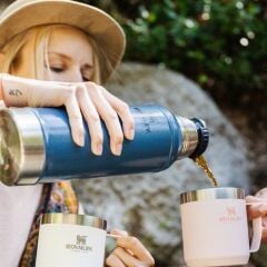 Stanley Klasik Vakumlu Paslanmaz Çelik Termos 0.75 LT - Mavi