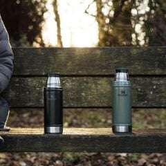 Stanley Klasik Vakumlu Paslanmaz Çelik Termos 0.75 LT - Siyah