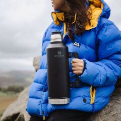 Stanley Klasik Vakumlu Paslanmaz Çelik Termos 2.3 LT - Siyah