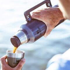 Stanley Klasik Vakumlu Çelik Termos 1.4 Lt - Lacivert