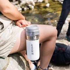 Stanley The Quick Flip Paslanmaz Çelik Termos 0.47 LT - Beyaz