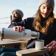 Stanley Adventure To-Go Vakumlu Paslanmaz Çelik Termos 1 Lt - Beyaz