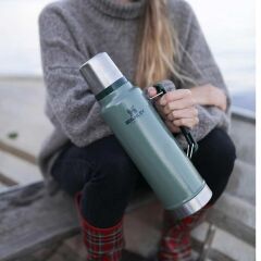 Stanley Klasik Vakumlu Paslanmaz Çelik Termos 1.9 LT - Yeşil