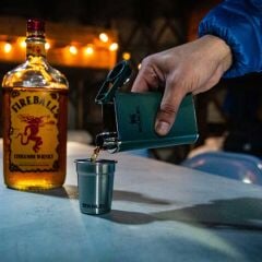 Stanley Adventure Çelik Shot Bardak ve Matara Seti - Yeşil