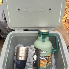 Stanley Adventure Taşınabilir Soğutucu Çanta 6,6 Lt - Koyu Yeşil