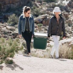 Stanley Adventure Taşınabilir Soğutucu Kamp Buzluğu 28 LT - Koyu Yeşil